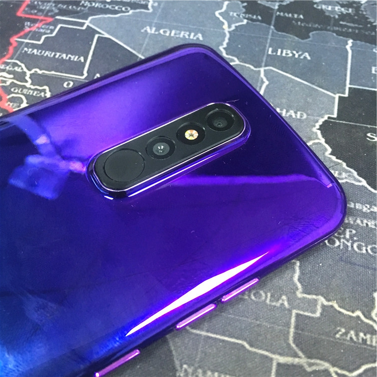 Phones<br>and gadgets